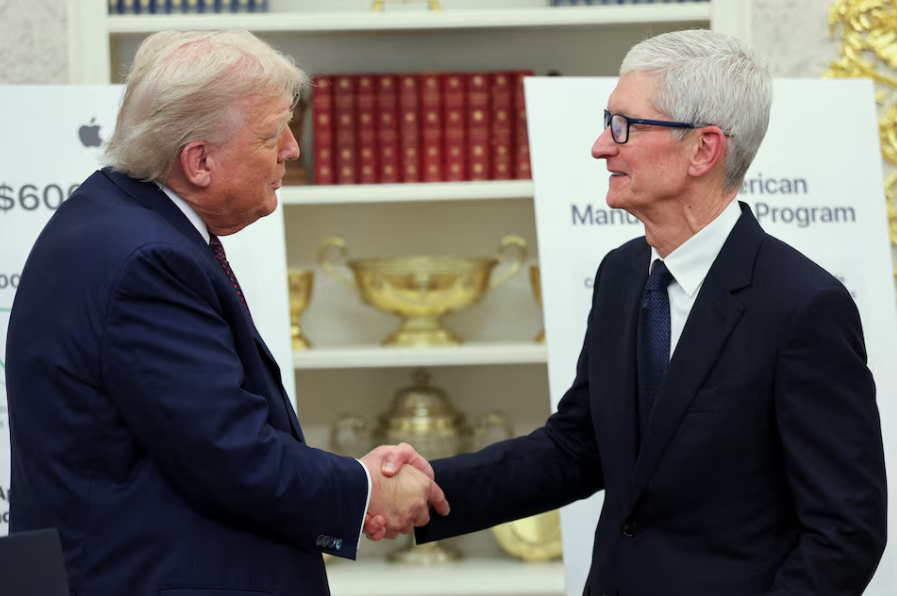 Tim Cook E Trump