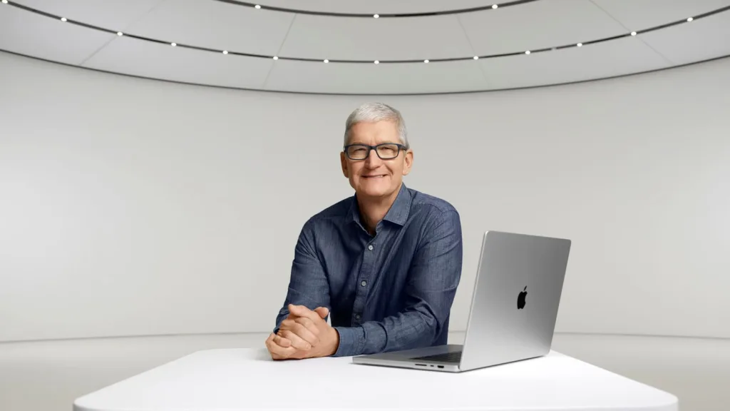 Tim Cook, John Ternus, CEO Apple, sucessão Apple, presidente do conselho Apple