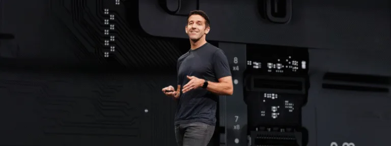 Apple em transição: Tim Cook pode deixar o cargo de CEO em 2026 e se tornar Presidente do Conselho