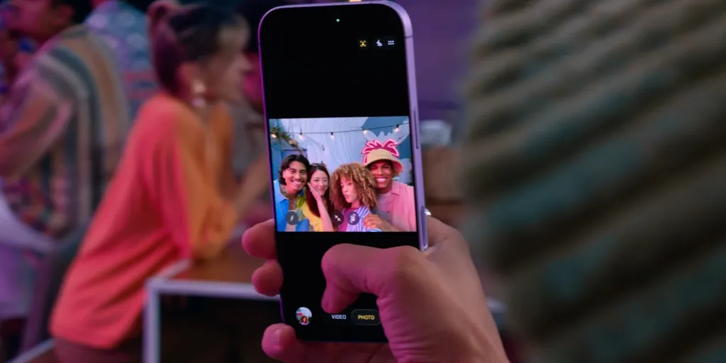 iPhone 17e pode ser lançado no próximo mês, Vale a Pena esperar pelo iPhone 17e, Novidades que podem transformar o iPhone mais acessível da Apple, Dynamic Island: O Fim do Notch Tradicional, iPhone 17e