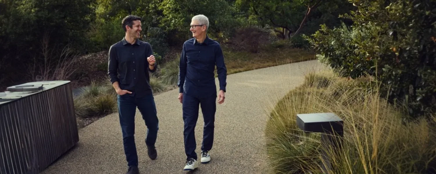 Tim Cook Deixa o Comando da Apple Após 15 Anos: John Ternus Será o Novo CEO a partir de Setembro