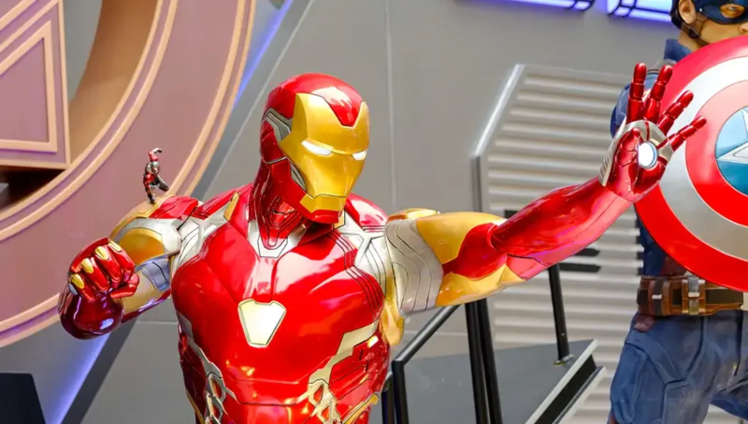 Acordo libera personagens da Disney em vídeos e imagens de Inteligência Artificial, Disney OpenAI, DisneyGPT, Jarvis chatbot, Sora Disney, investimento IA, personagens Marvel IA, Mickey Mouse IA, estratégia IA Disney, ChatGPT Disney, Bob Iger